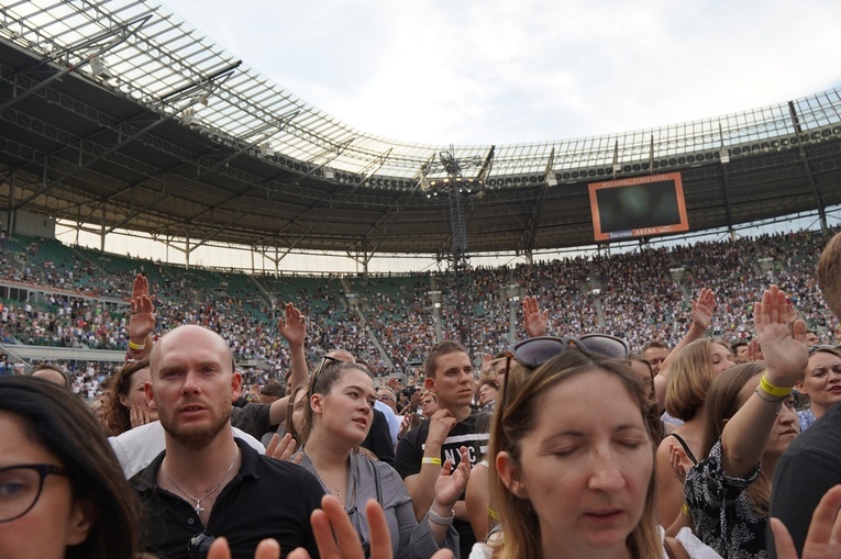 Uwielbienie "Chwała MU" na stadionie Tarczyński Arena - cz. 3