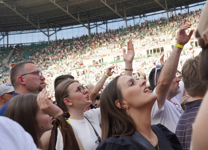 Uwielbienie "Chwała MU" na stadionie Tarczyński Arena - cz. 3