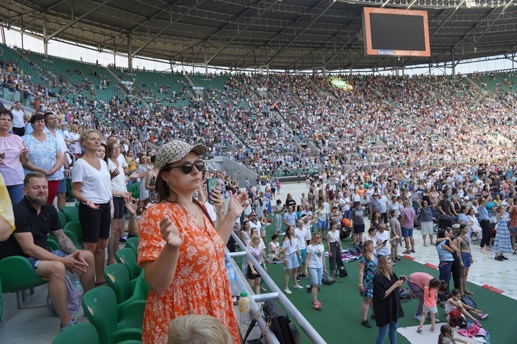 Uwielbienie "Chwała MU" na stadionie Tarczyński Arena - cz. 3