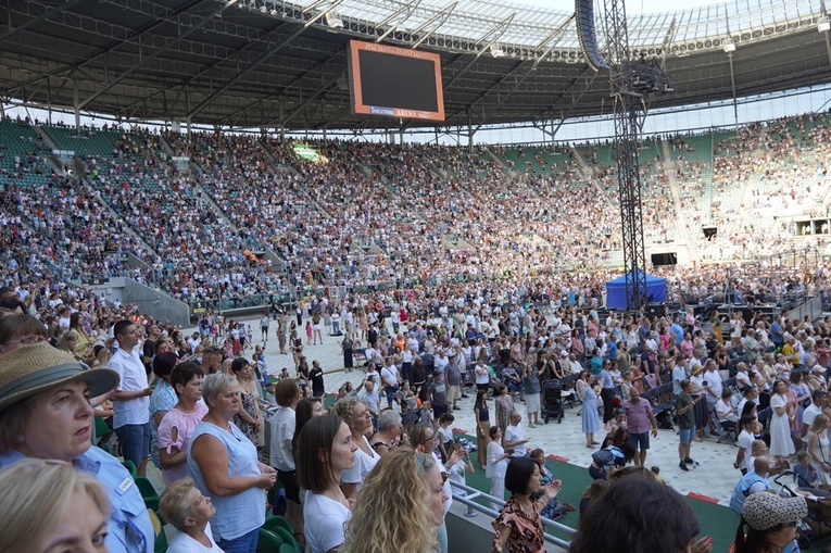 Uwielbienie "Chwała MU" na stadionie Tarczyński Arena - cz. 3