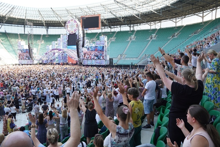 Uwielbienie "Chwała MU" na stadionie Tarczyński Arena - cz. 3