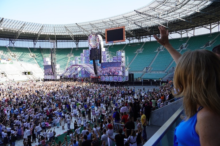 Uwielbienie "Chwała MU" na stadionie Tarczyński Arena - cz. 3