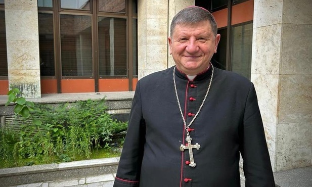 Przewodniczący Episkopatu Ukrainy po 500. dniach wojny: solidarność z Ukraińcami formą walki o godność człowieka