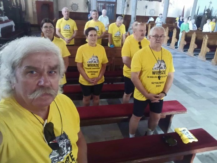 Rowerowy Szydłowiec pojechał do Czarnej Madonny