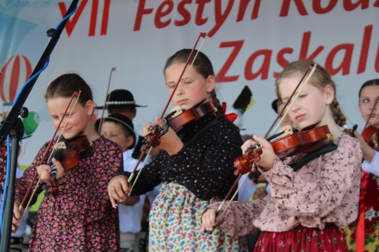 Zabawnie i rodzinnie w Zaskalu 