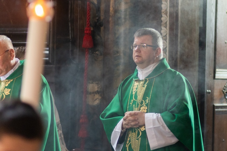 Instalacja ks. Marcina Gęsikowskiego na proboszcza parafii katedralnej