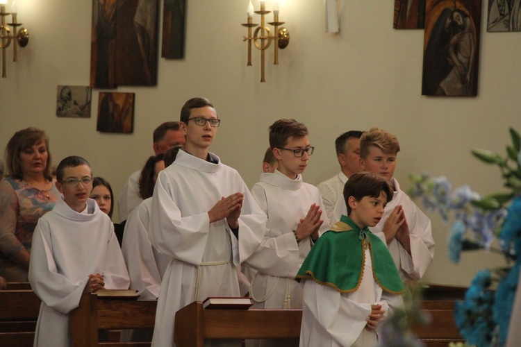 Stara Wieś. Wprowadzenie relikwii św. Matki Teresy z Kalkuty