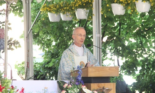Wystarczy jedno "Zdrowaś, Maryjo", aby poruszyć całe niebo