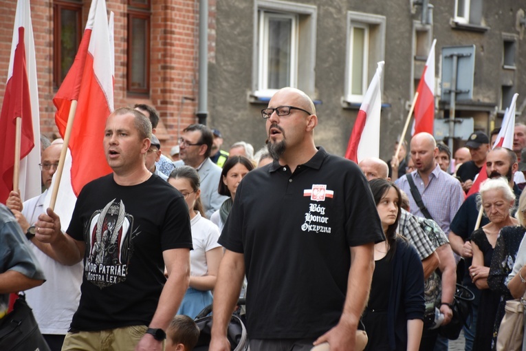 Marsz pamięci ku czci ofiar ludobójstwa na Wołyniu