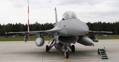 Ukraina/ Szef MSZ: otrzymamy F-16 zgodnie z harmonogramem, bez względu na gadanie Ławrowa