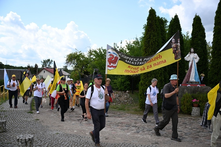 Pielgrzymka z Miastka do Sianowa