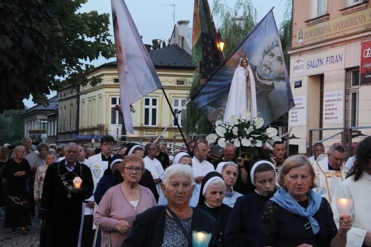 Brzesko. Wprowadzenie relikwii św. Andrzeja Boboli