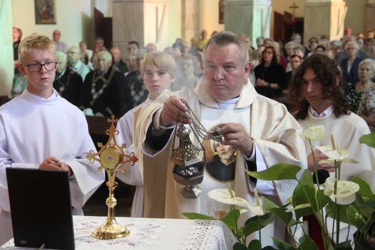 Brzesko. Wprowadzenie relikwii św. Andrzeja Boboli