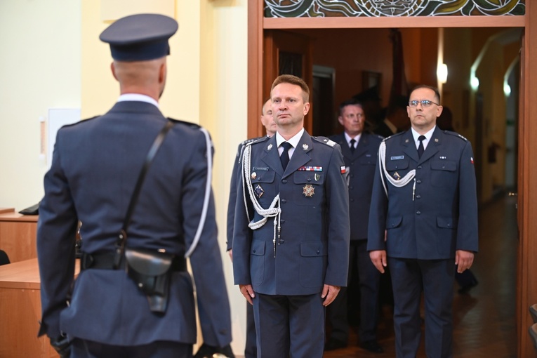 Poświęcenie i oddanie sztandaru Aresztu Śledczego w Świdnicy