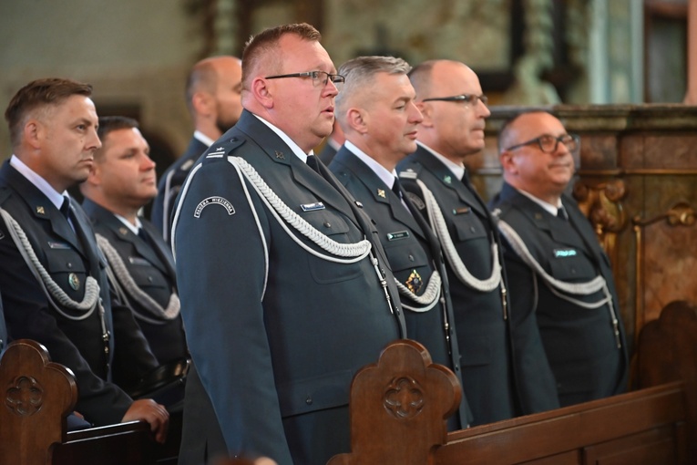 Poświęcenie i oddanie sztandaru Aresztu Śledczego w Świdnicy