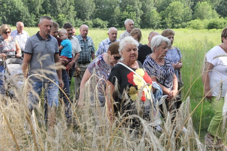 Pielgrzymka małopolskiej wsi do Zabawy