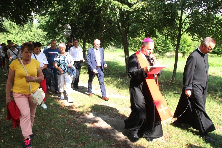 Pielgrzymka małopolskiej wsi do Zabawy