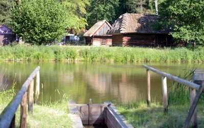 Oprócz atrakcji pikniku, radomski skansen zaprasza na spacer wśród niepowtarzalnych letnich widoków.