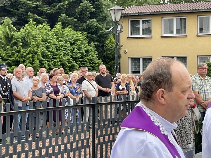 Ostatnie pożegnanie ks. kanonika Jerzego Jęczmionki