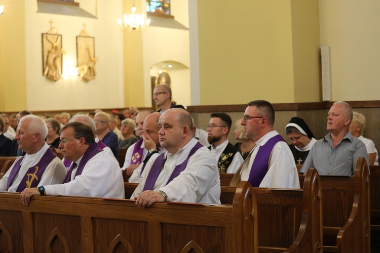 Ostatnie pożegnanie ks. kanonika Jerzego Jęczmionki