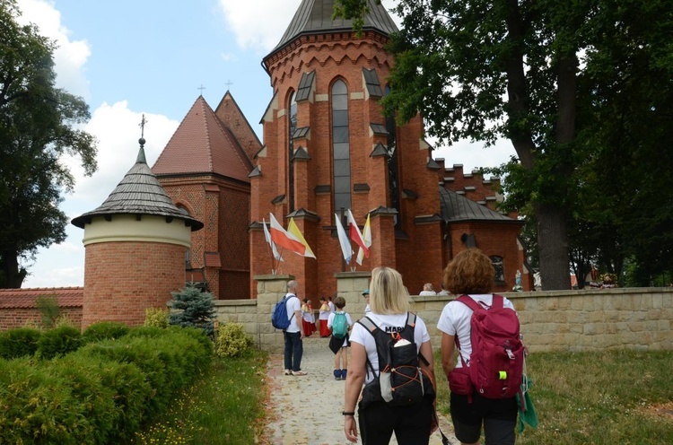 Z Dębna przez Szczepanów do Brzeska