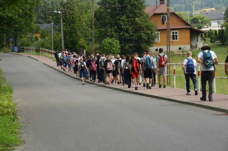 Z Dębna przez Szczepanów do Brzeska