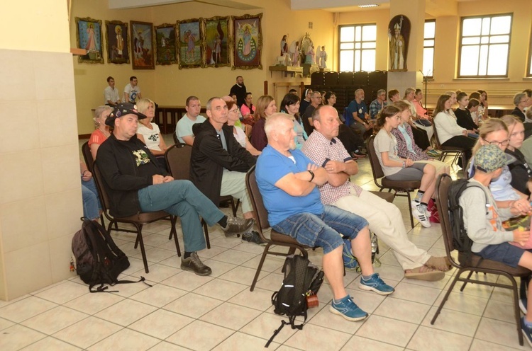 Z Dębna przez Szczepanów do Brzeska