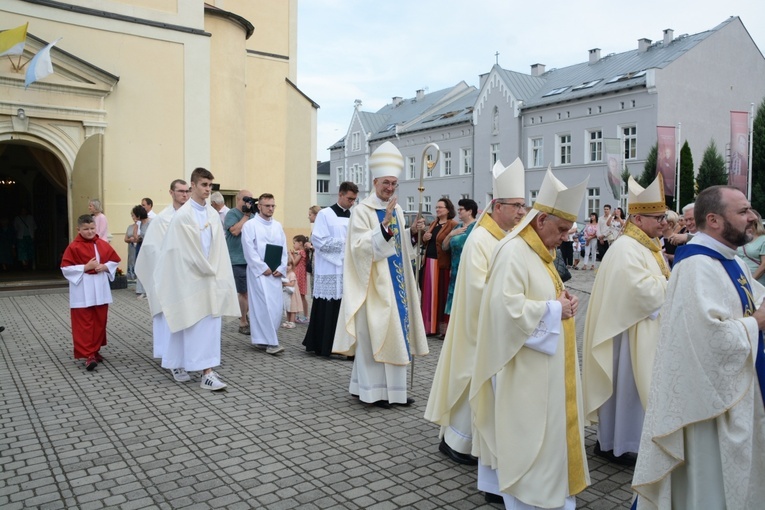 Koronacja obrazu Matki Bożej w Kietrzu