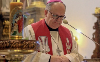 Biskup opolski Andrzej Czaja.
