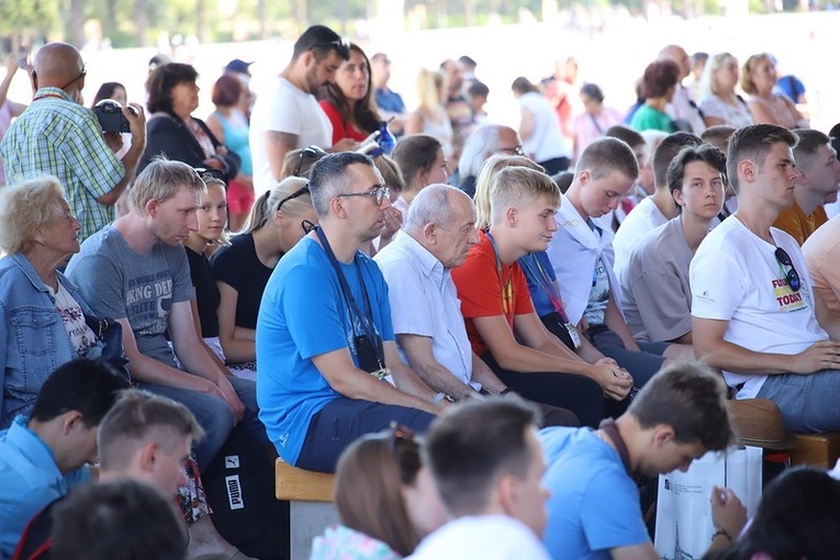 Pielgrzymi na ŚDM w Fatimie