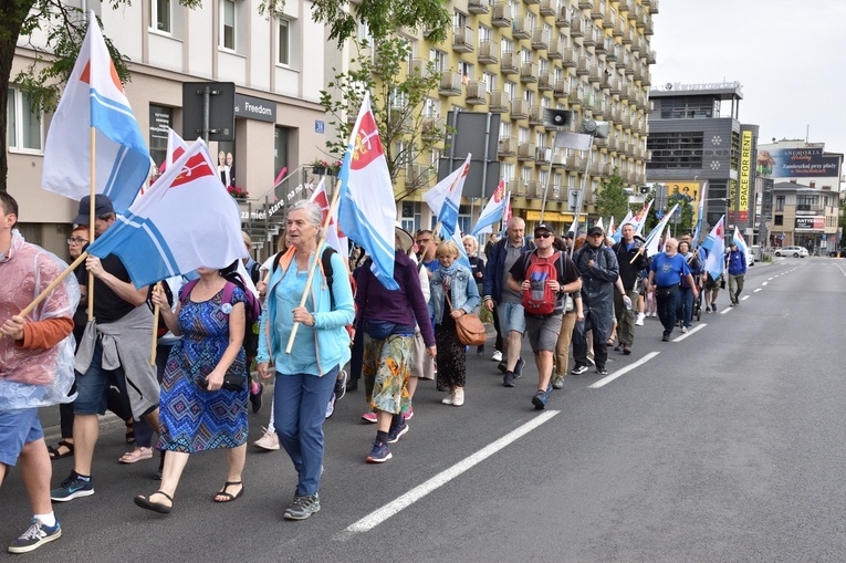 Pielgrzymi ruszyli z Gdyni przed tron Matki Bożej Częstochowskiej