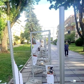 Białystok. Doszczętnie zniszczona wystawa dotycząca prawosławia, policja szuka sprawców