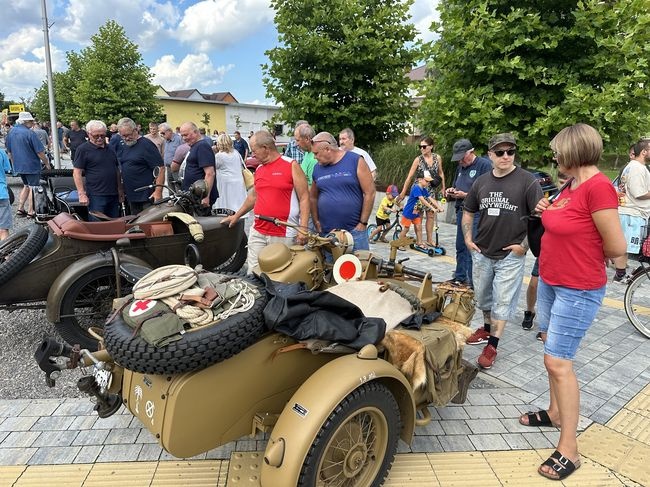 Gorzyce. II Retrotłoki