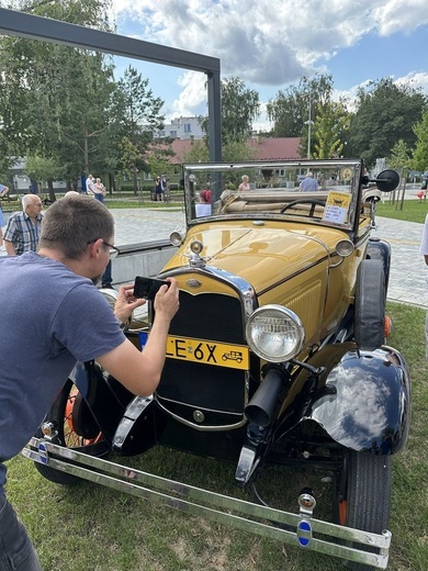 Gorzyce. II Retrotłoki