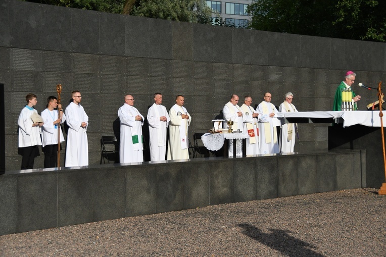 Msz św. przy Muzeum Powstania Warszawskiego 2023