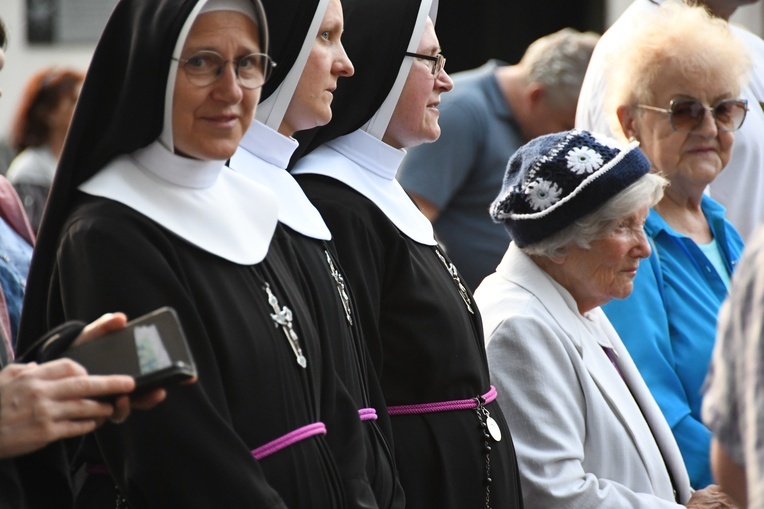 Msz św. przy Muzeum Powstania Warszawskiego 2023