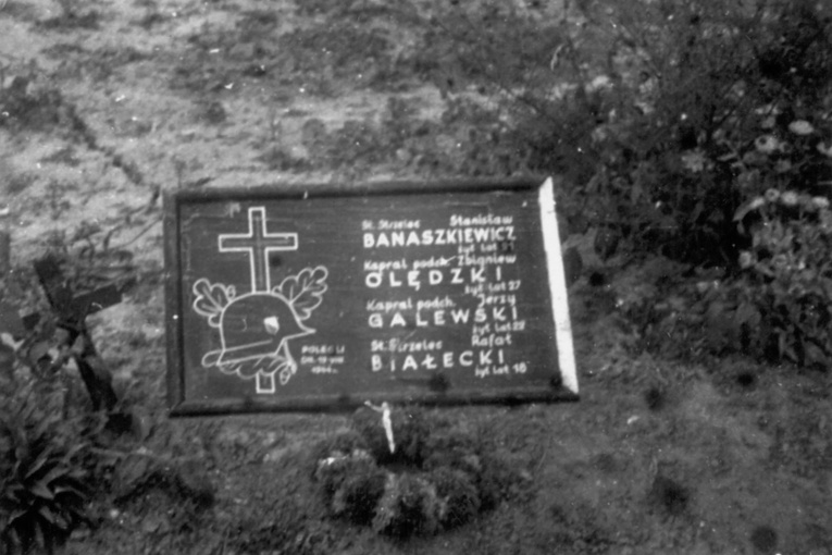 ​Ostatni żyjący fotograf Powstania Warszawskiego Zbigniew Grochowski i jego zdjęcia z powstańczej Warszawy