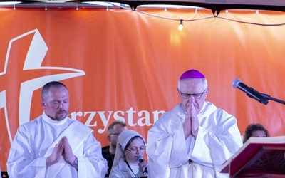 Bp Dajczak o Przystanku Jezus: Najpierw trzeba słuchać. Im więcej pretensji i złości, tym więcej miłości potrzeba  