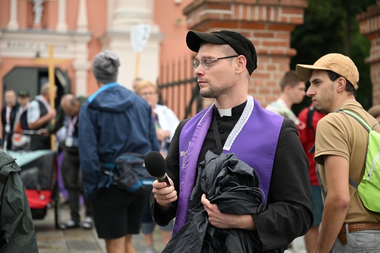 Wyjście pielgrzymki na Jasną Górę