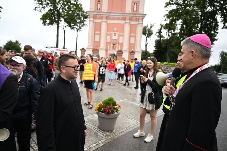 Wyjście pielgrzymki na Jasną Górę