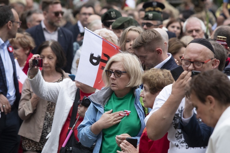 Godzina "W" przy Gloria Victis na Powązkach