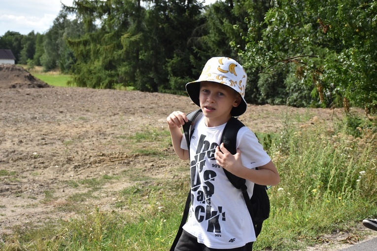 PPW2023. Drugi dzień wędrówki pielgrzymów z Góry