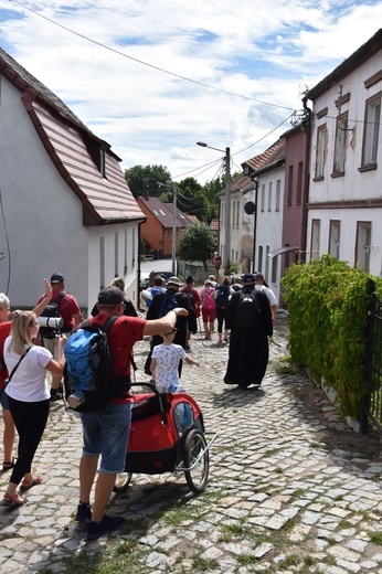 PPW2023. Drugi dzień wędrówki pielgrzymów z Góry