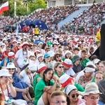 10 tys. młodych na "polskiej" Mszy na ŚDM w Lizbonie (cz. 2)