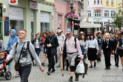 Z Zielonej na Jasną Górę