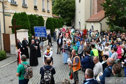 Z Zielonej na Jasną Górę