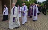 Uroczystości pogrzebowe śp. ks. Franciszka Płonki na os. Karpackim w Bielsku-Białej