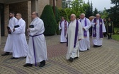 Uroczystości pogrzebowe śp. ks. Franciszka Płonki na os. Karpackim w Bielsku-Białej