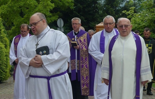 Uroczystości pogrzebowe śp. ks. Franciszka Płonki na os. Karpackim w Bielsku-Białej