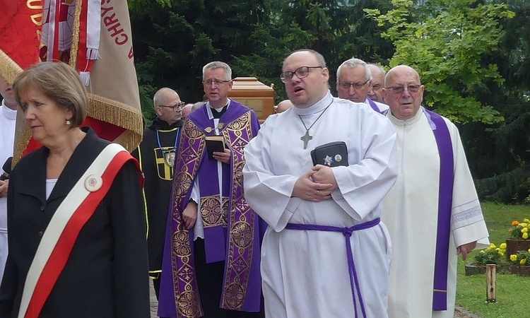 Uroczystości pogrzebowe śp. ks. Franciszka Płonki na os. Karpackim w Bielsku-Białej